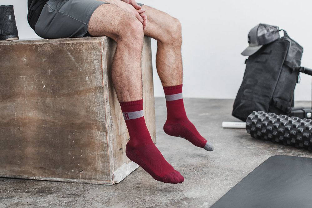 NOBULL Crew Socks - Cabernet Dark Grey - Ireland (5428ARFDQ)